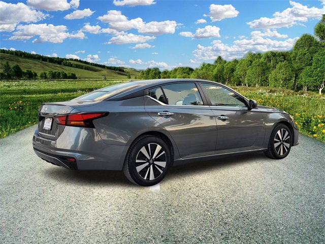 2022 Nissan Altima 2.5 SV photo 3