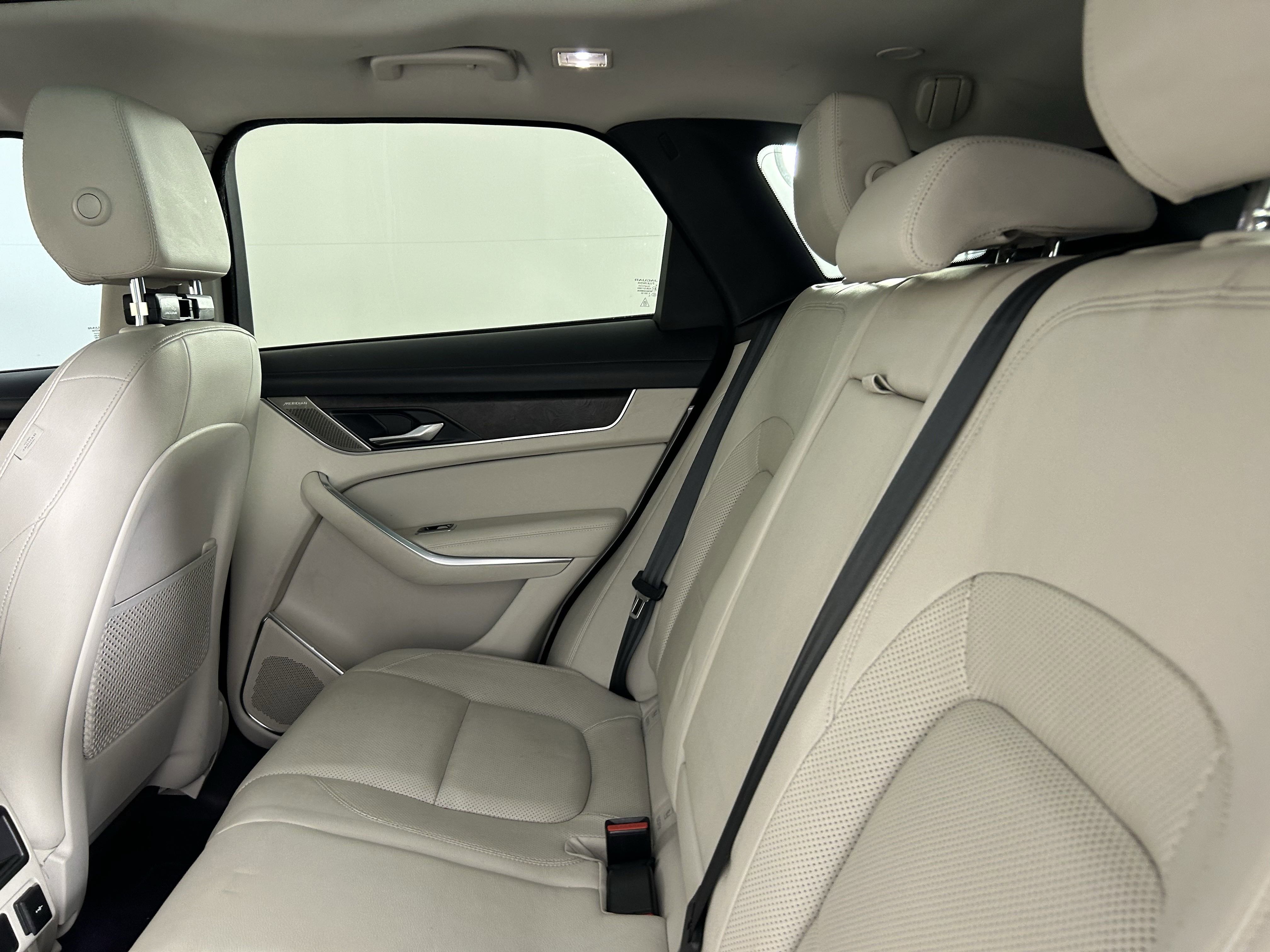 2021 Jaguar F-PACE P250 S photo 16