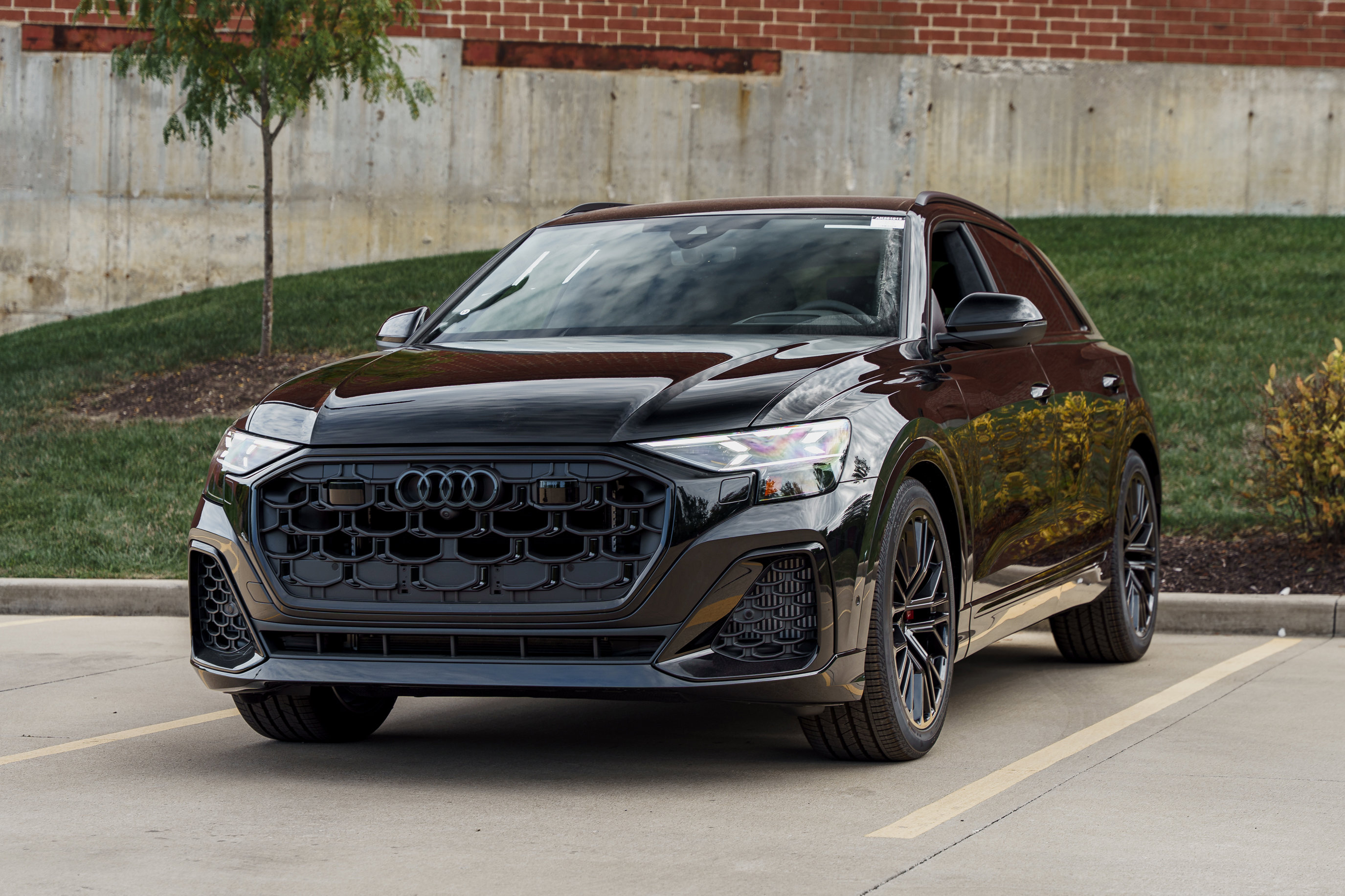 2026 Audi SQ8 Prestige photo 4