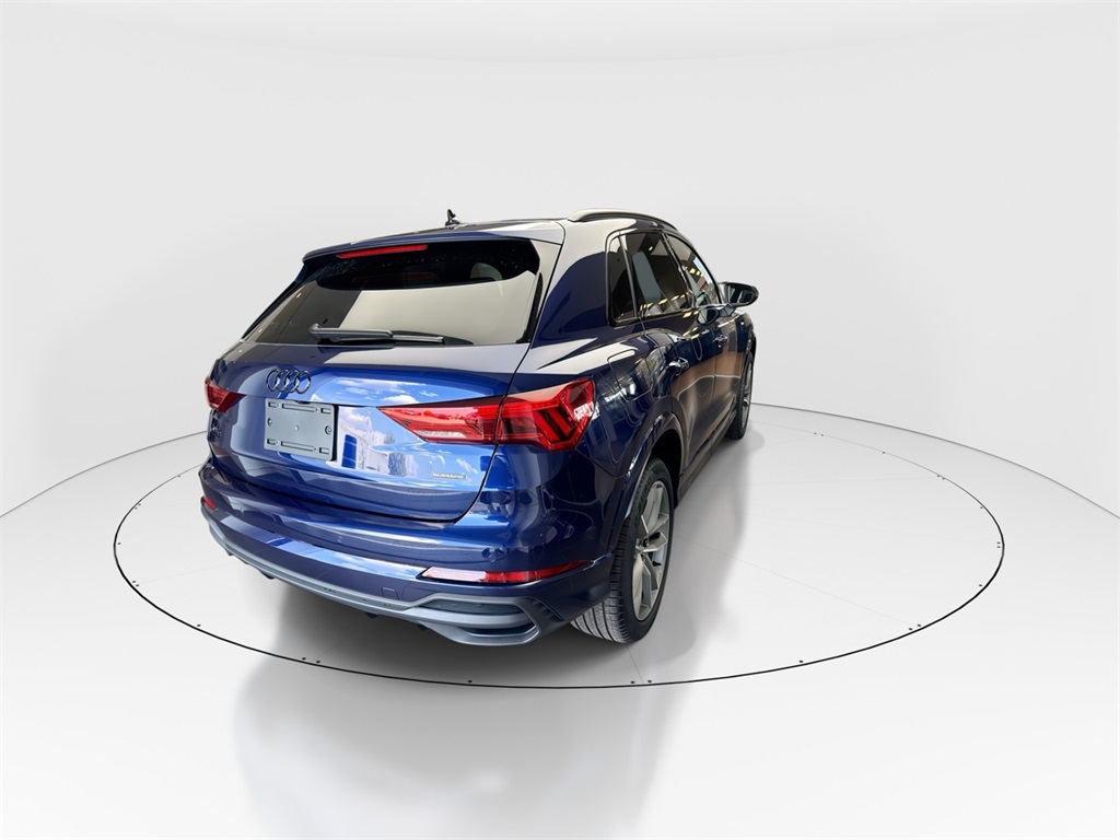 2025 Audi Q3 Premium S line photo 4