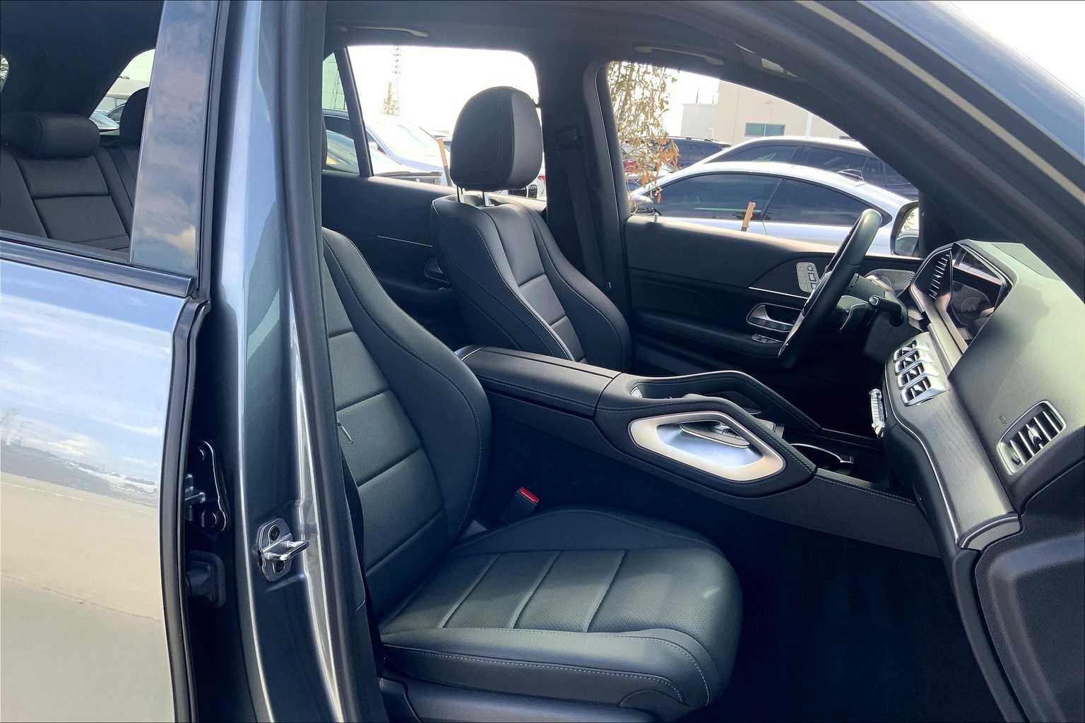 2024 Mercedes Benz GLE 350 4MATIC photo 7