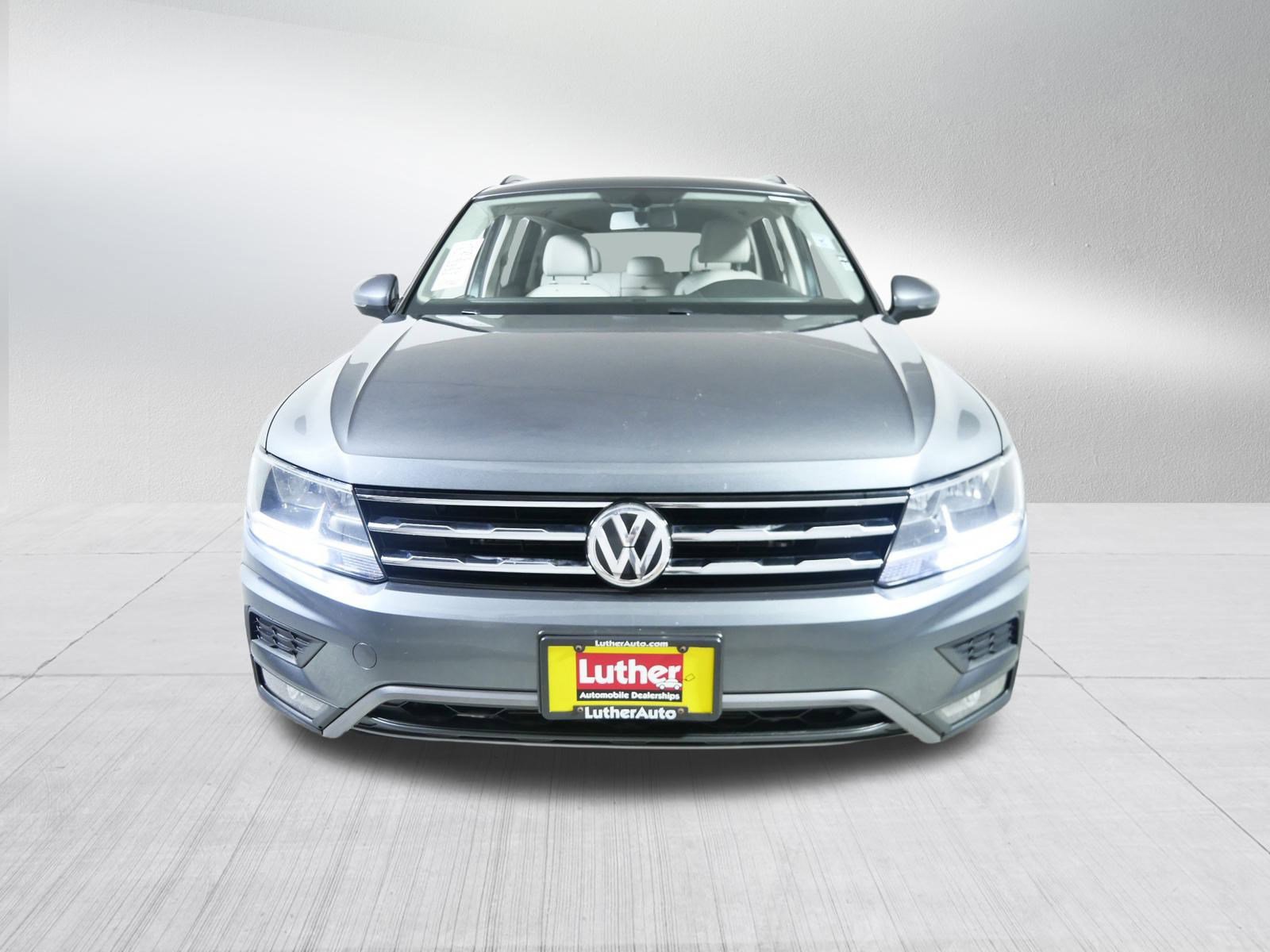 2018 Volkswagen Tiguan SE photo 2