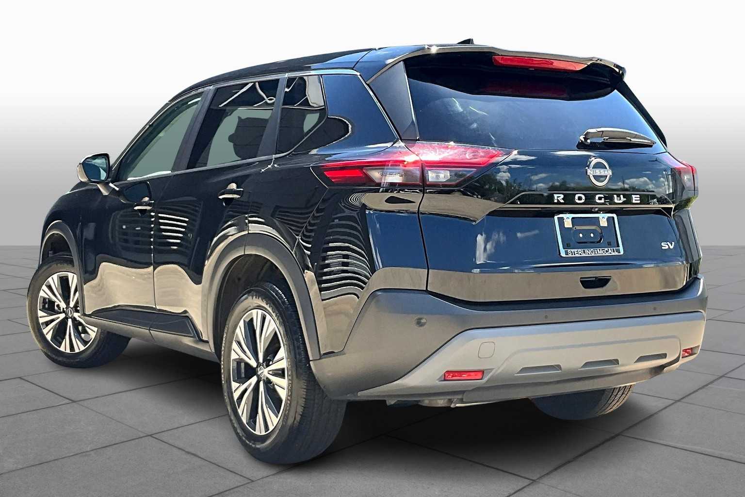 2023 Nissan Rogue SV photo 10