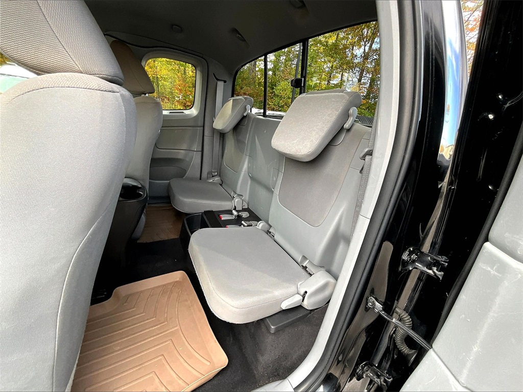 2013 Toyota Tacoma Base 4x4 Access Cab photo 15