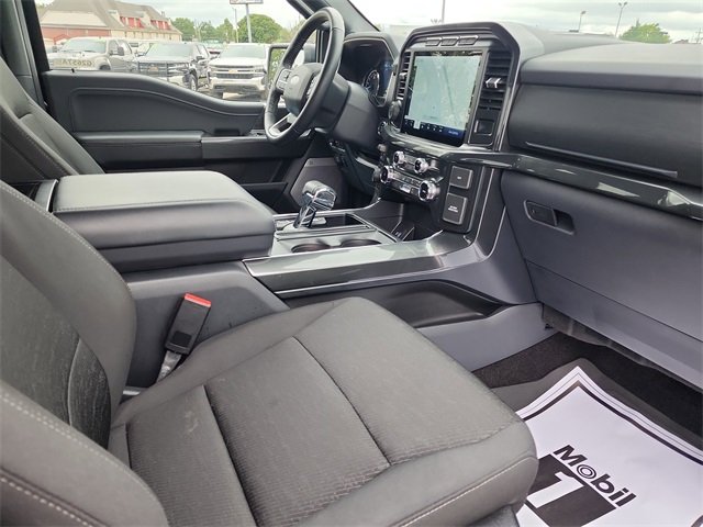 2022 Ford F-150 XLT photo 16