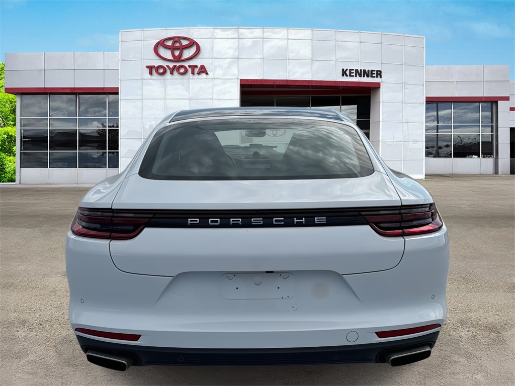 2020 Porsche Panamera 4 photo 4