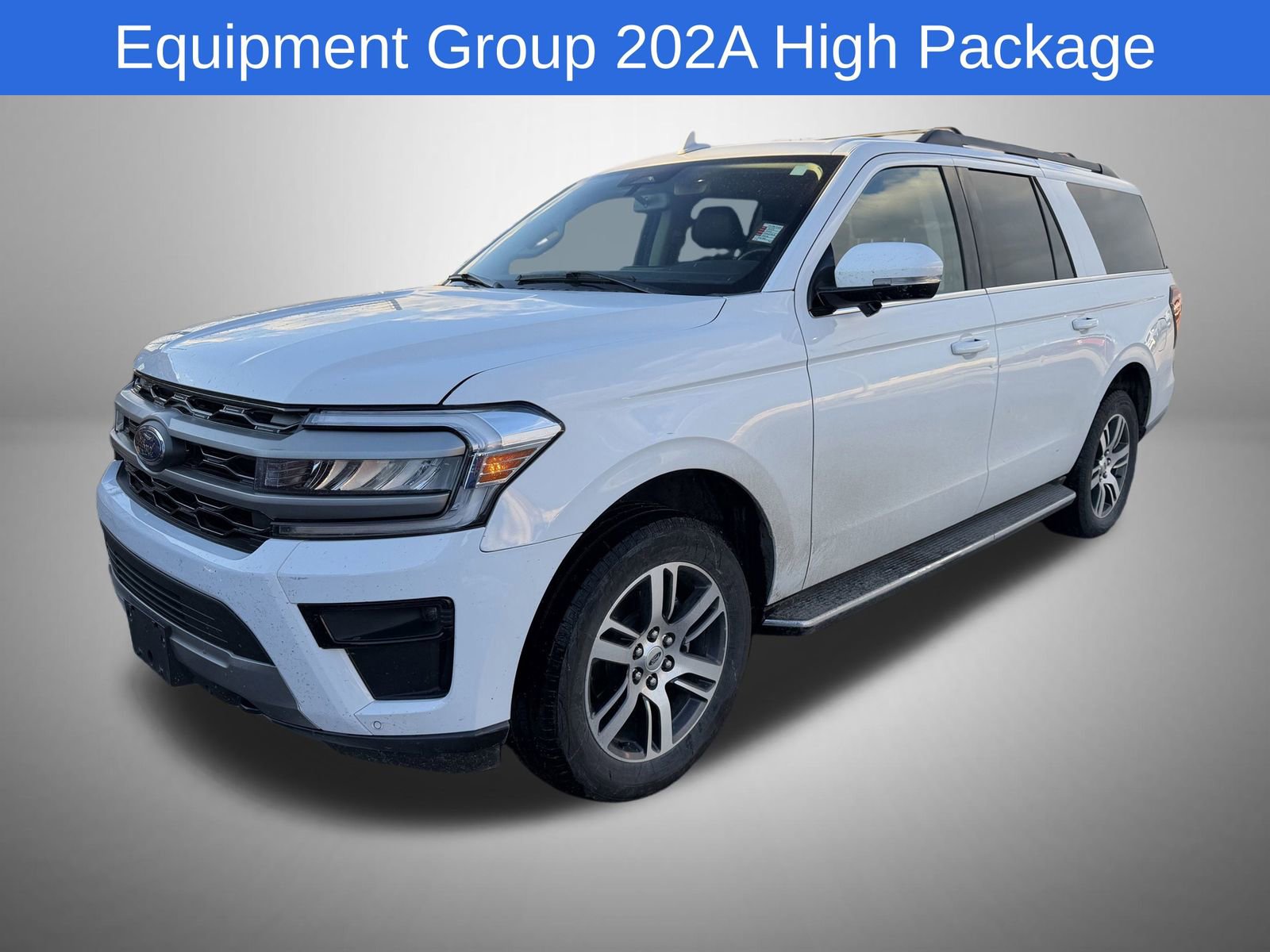 2023 Ford Expedition XLT's photo