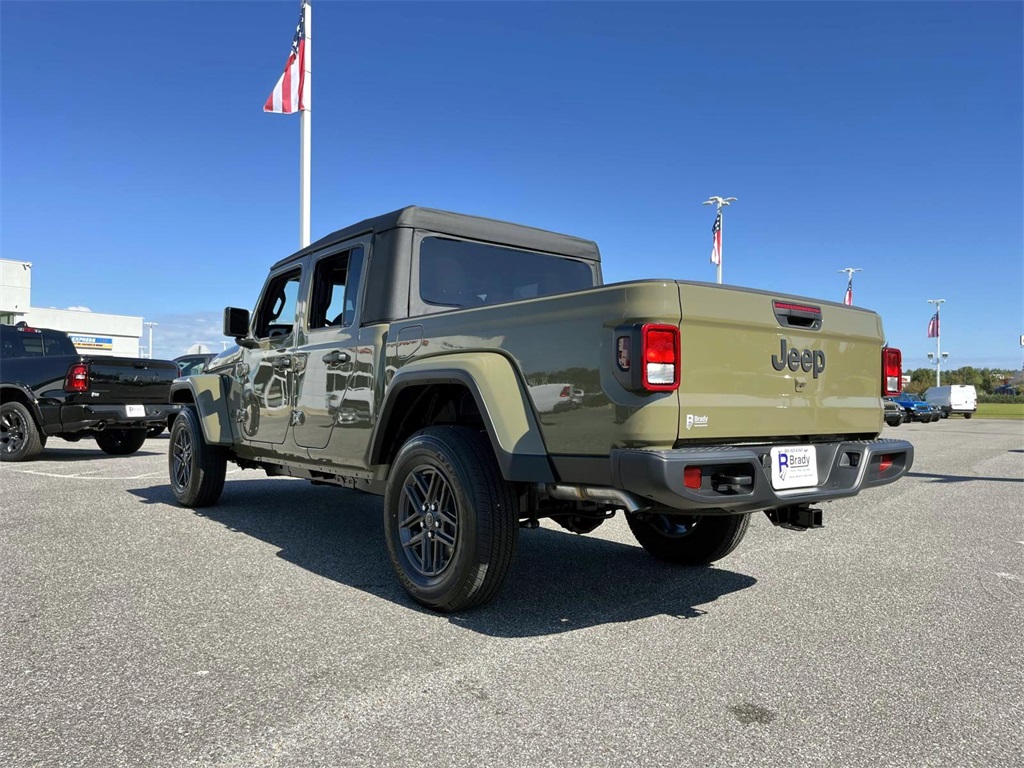 2025 Jeep Gladiator Sport S photo 3