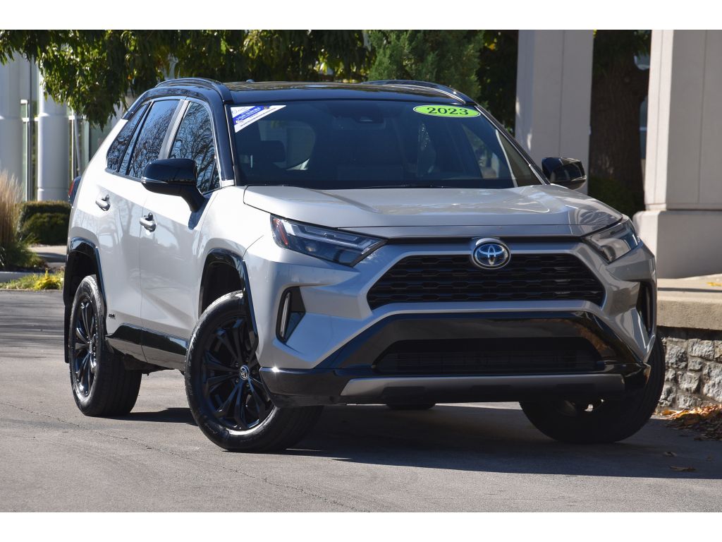 2023 Toyota RAV4 XSE's photo