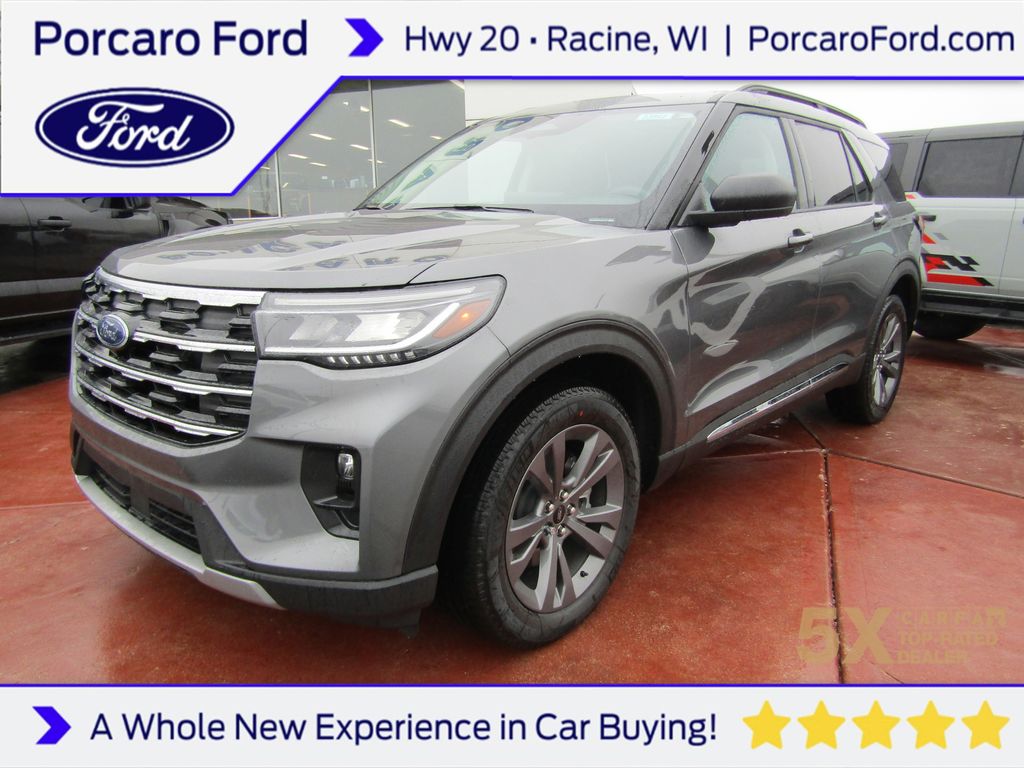 2025 Ford Explorer Active's photo