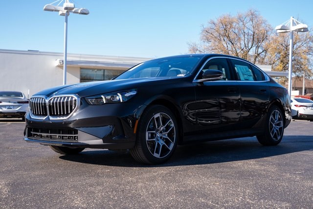 2026 BMW 5 Series 530i's photo