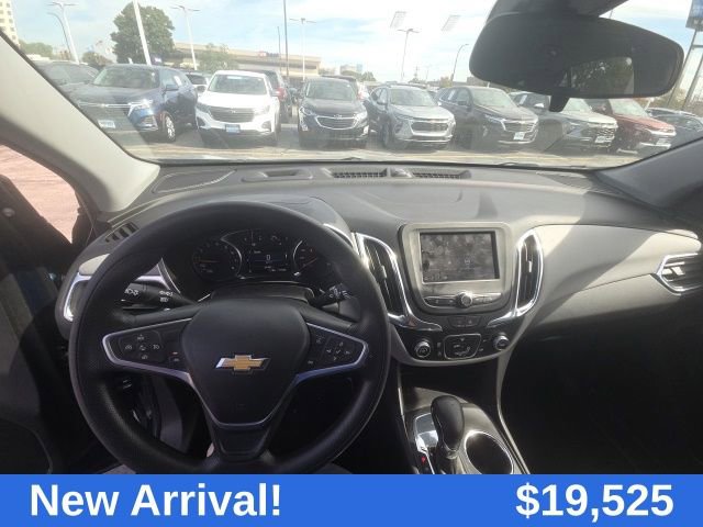 2022 Chevrolet Equinox LS photo 12