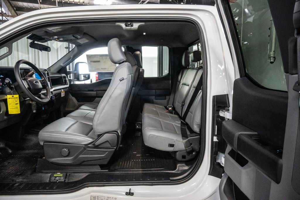 2024 Ford F-550 XL photo 18