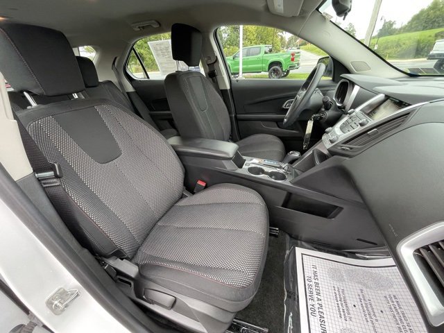 2017 Chevrolet Equinox LS photo 29