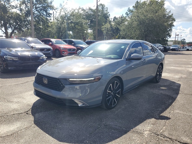 2025 Honda Accord Hybrid Touring photo 3