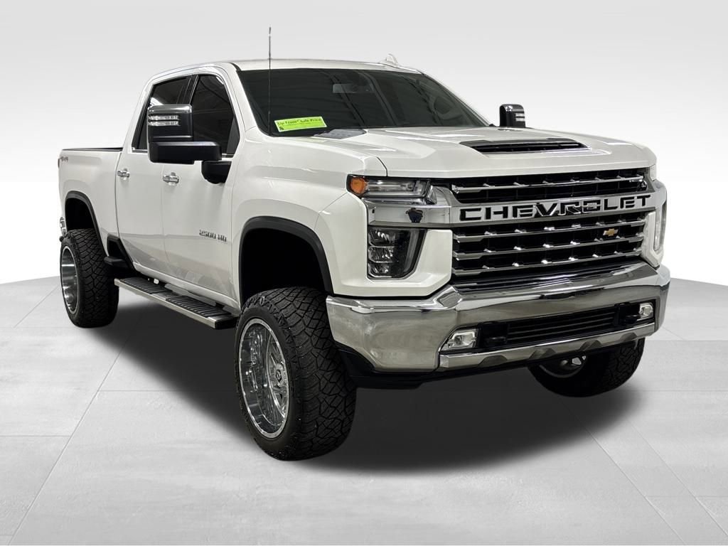 2022 Chevrolet Silverado 2500HD LTZ photo 2