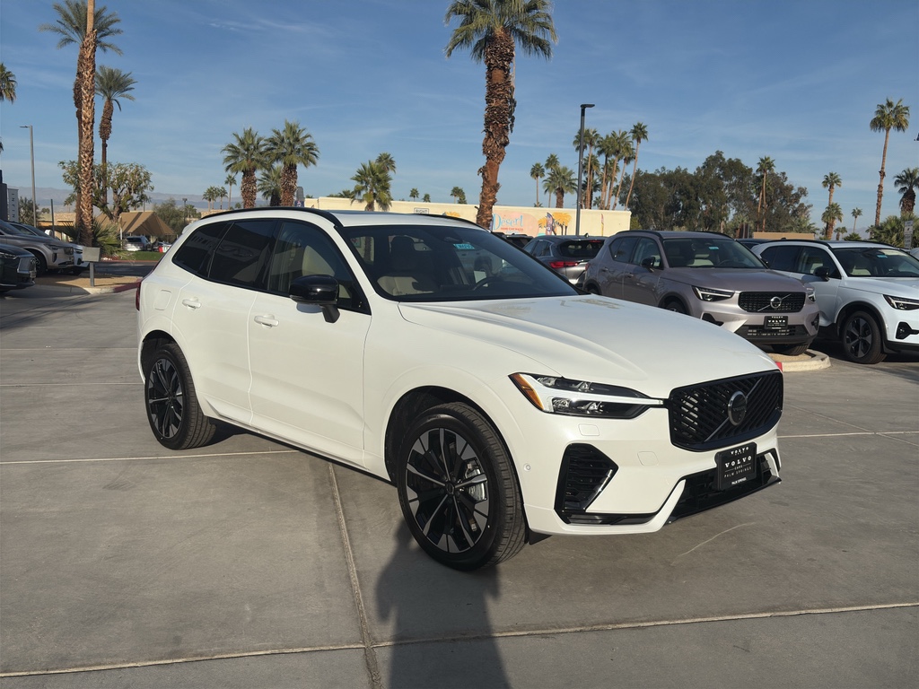 2026 Volvo XC60 Plus's photo