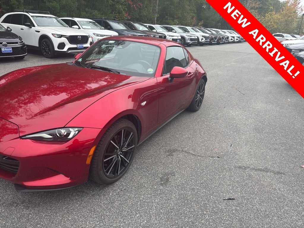 2025 Mazda MX-5 Miata Miata RF Grand Touring photo 2