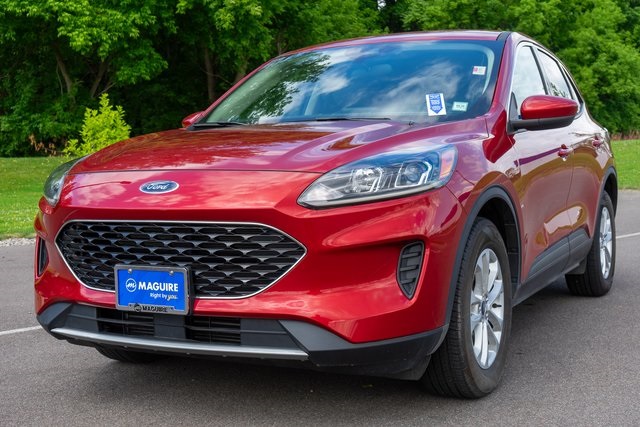 2020 Ford Escape SE photo 2