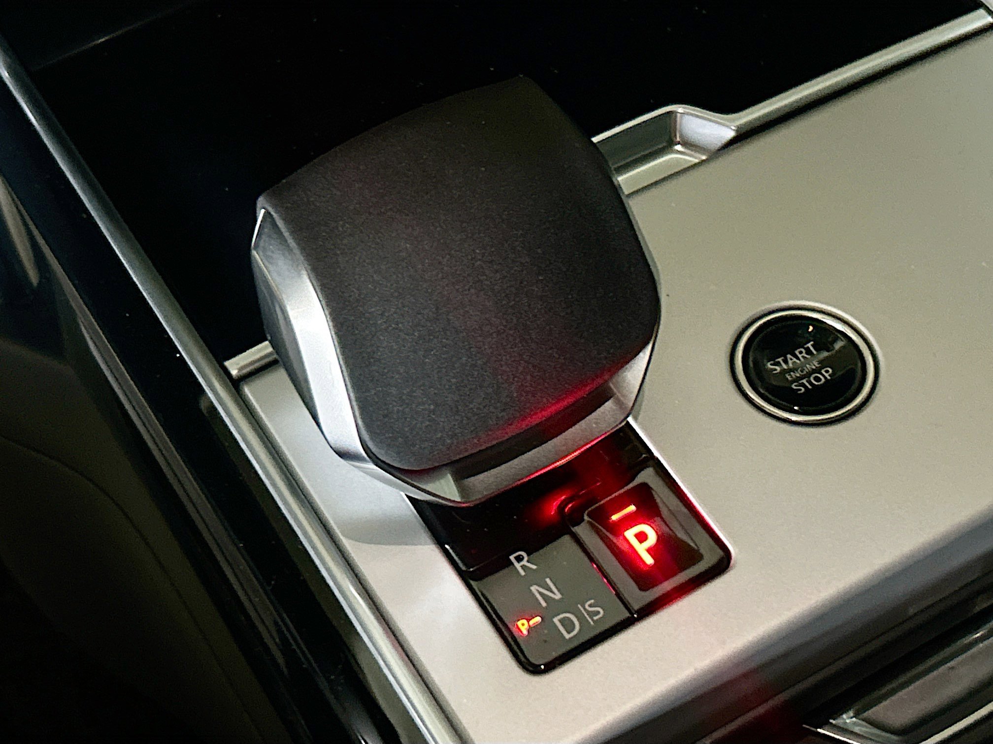 2025 Land Rover Range Rover SE photo 20