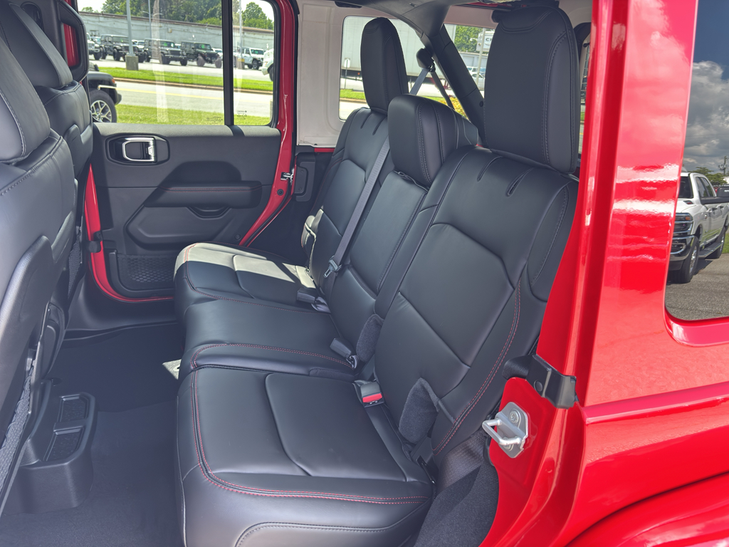 2025 Jeep Wrangler Rubicon photo 20
