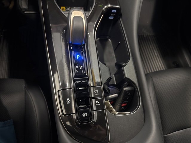 2025 Toyota Crown Signia XLE photo 24