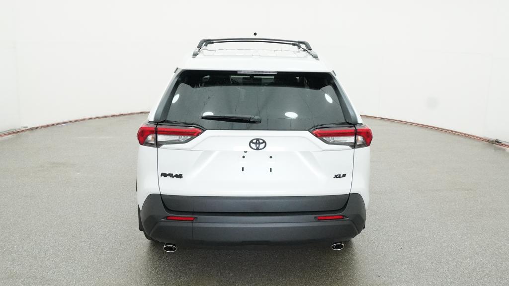 2025 Toyota RAV4 XLE Premium photo 18