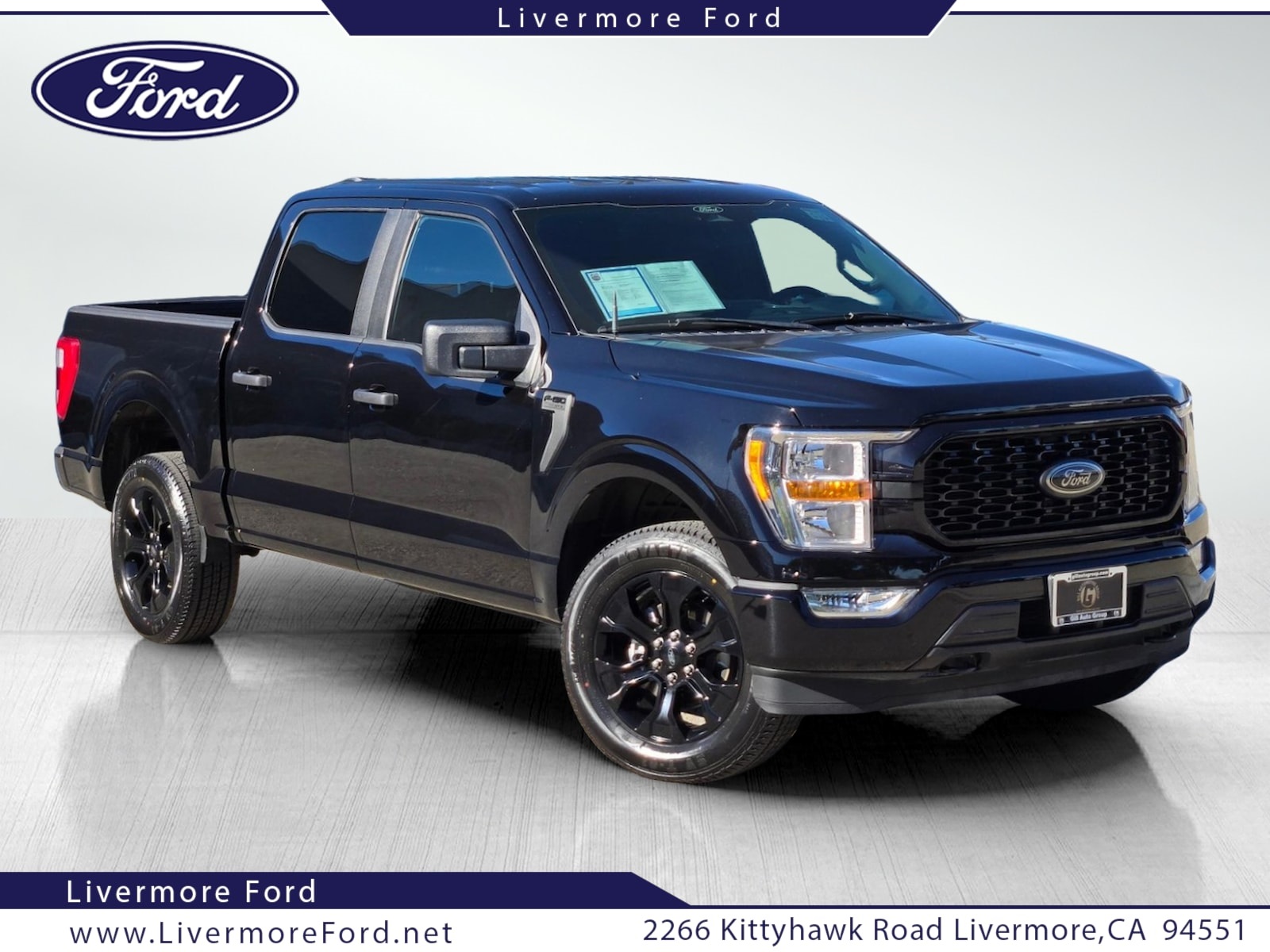 2022 Ford F-150 XL's photo
