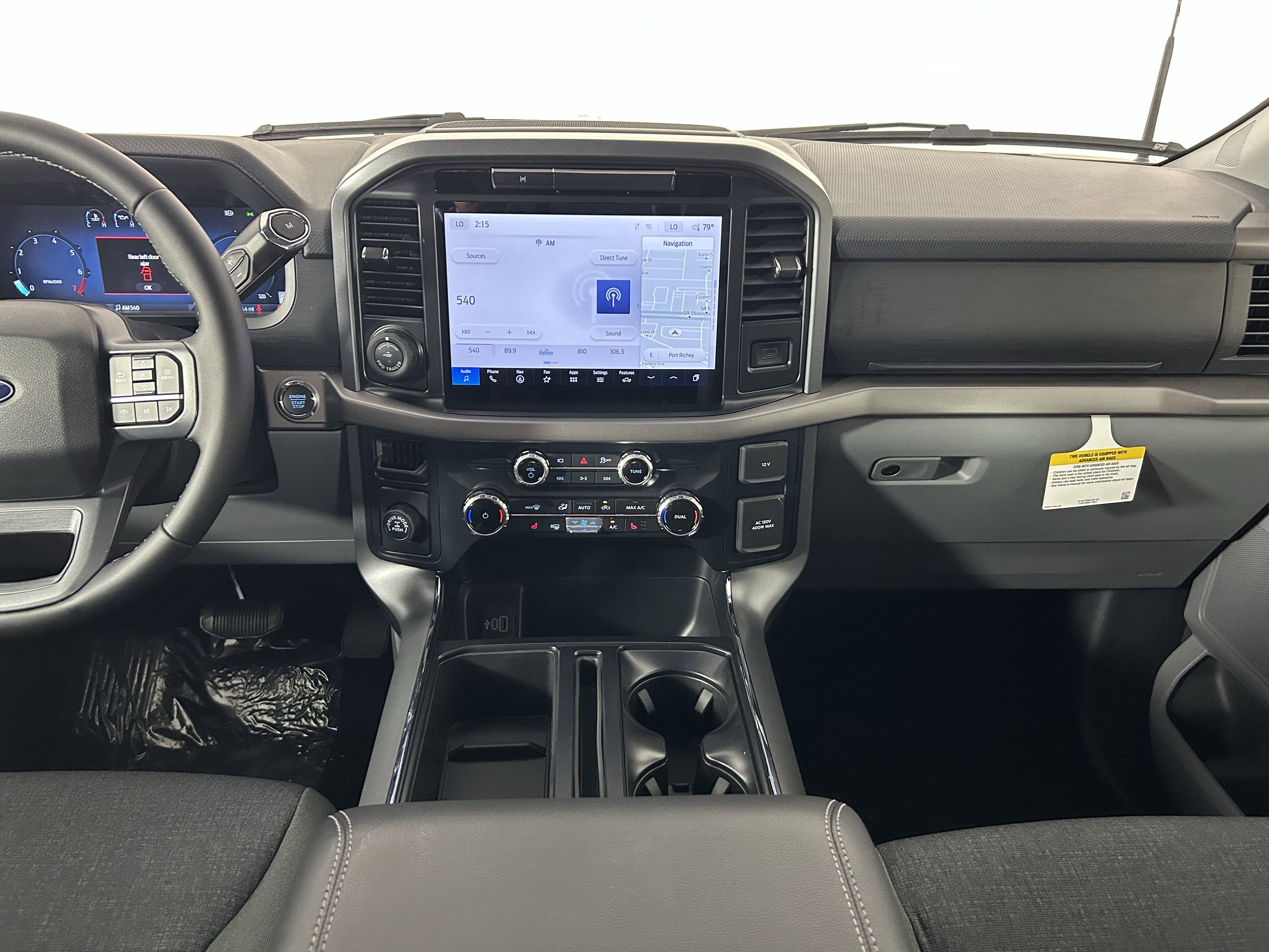 2025 Ford F-150 XLT photo 4