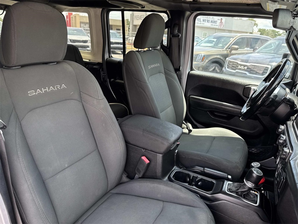 2020 Jeep Wrangler Unlimited Sahara photo 24