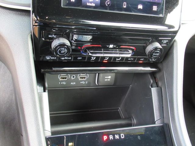 2025 Jeep Grand Cherokee Laredo photo 24