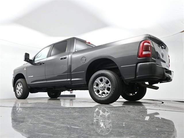 2024 Ram 3500 Laramie photo 23
