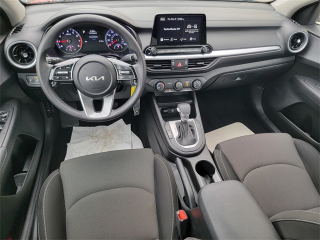 2023 Kia Forte LXS photo 32