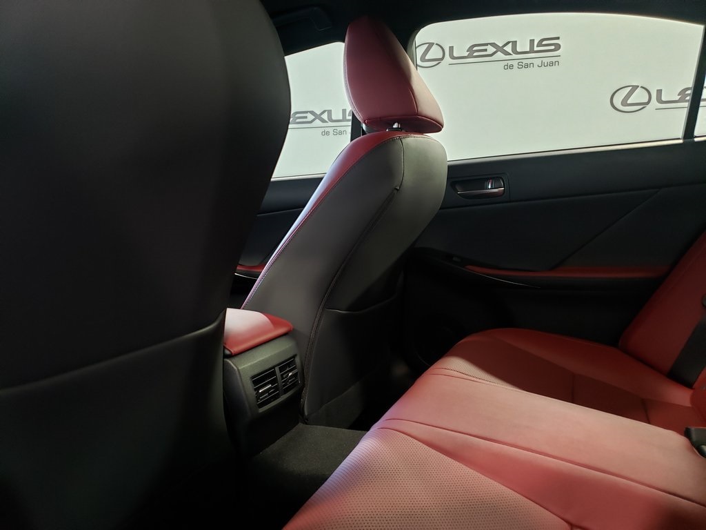 2025 Lexus IS 300 photo 25