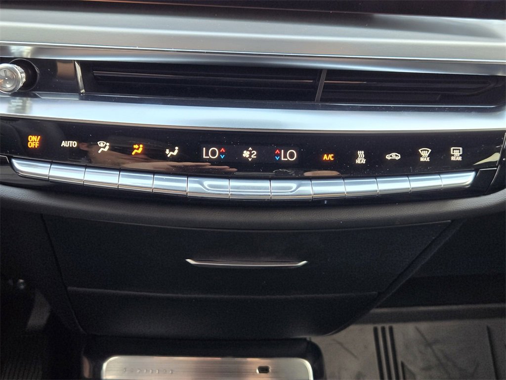2025 Cadillac Lyriq Luxury photo 20