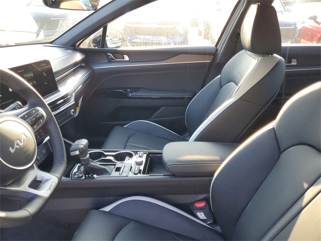 2026 Kia K5 GT-Line photo 9