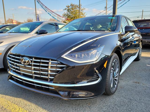 New 2023 Onyx Black Hyundai Limited image 3