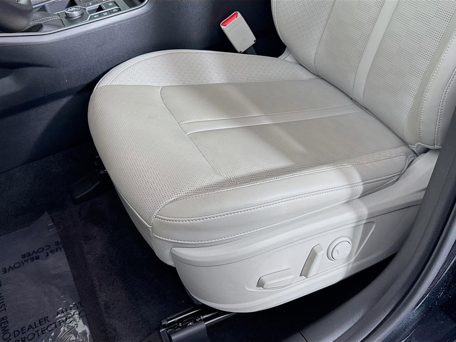 2025 Kia Sorento S photo 14