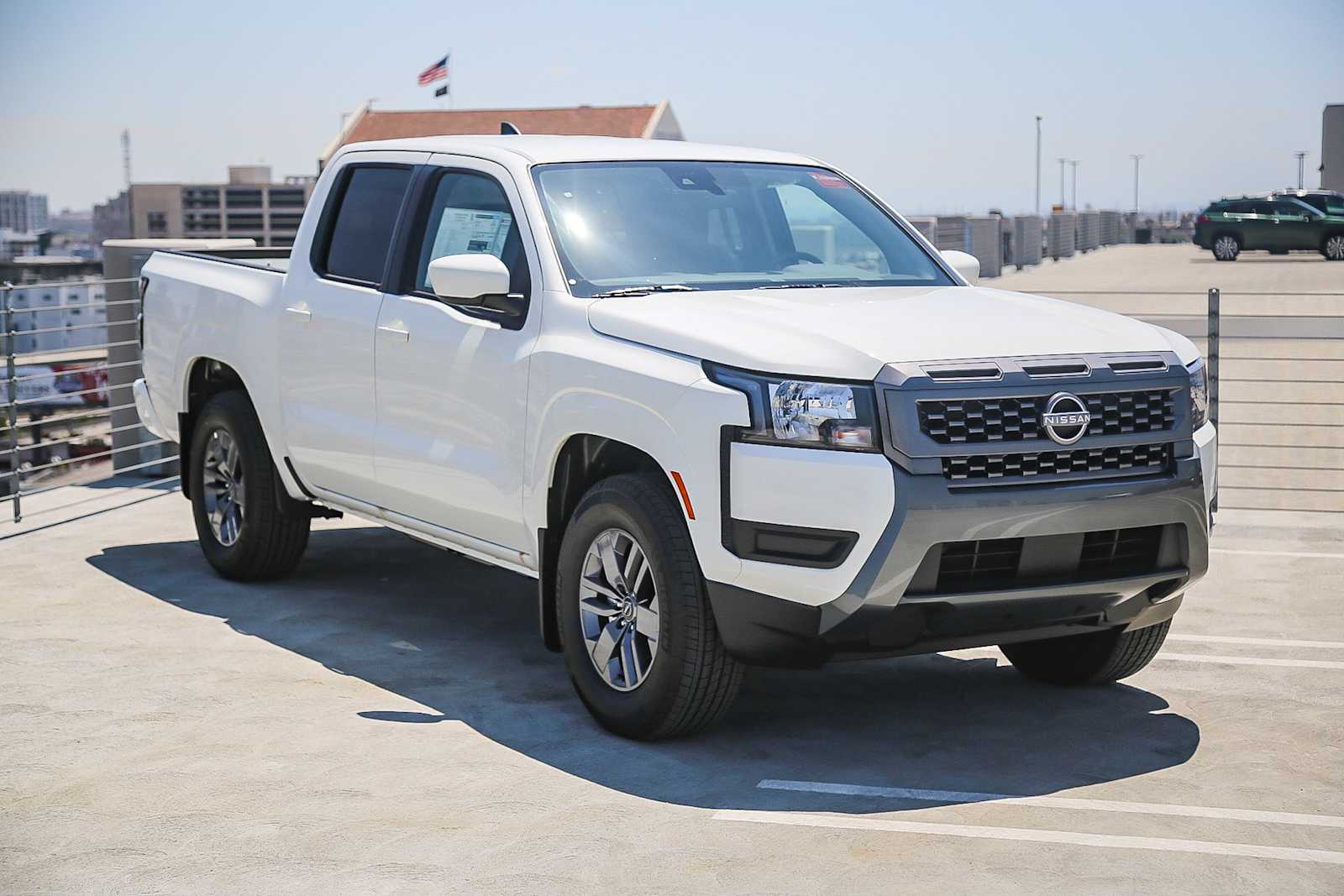2025 Nissan Frontier Crew Cab SV photo 3