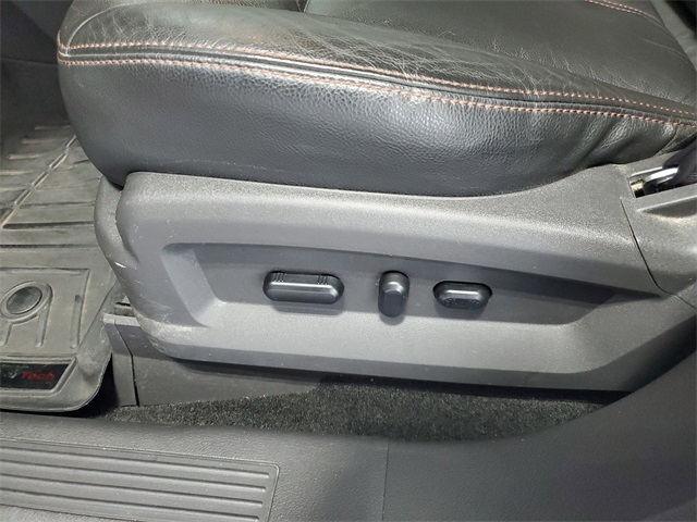 2014 Ford Edge SEL photo 9