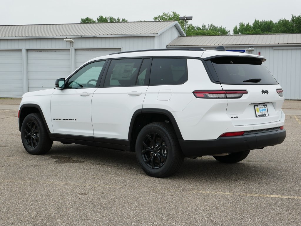2025 Jeep Grand Cherokee Altitude X photo 3