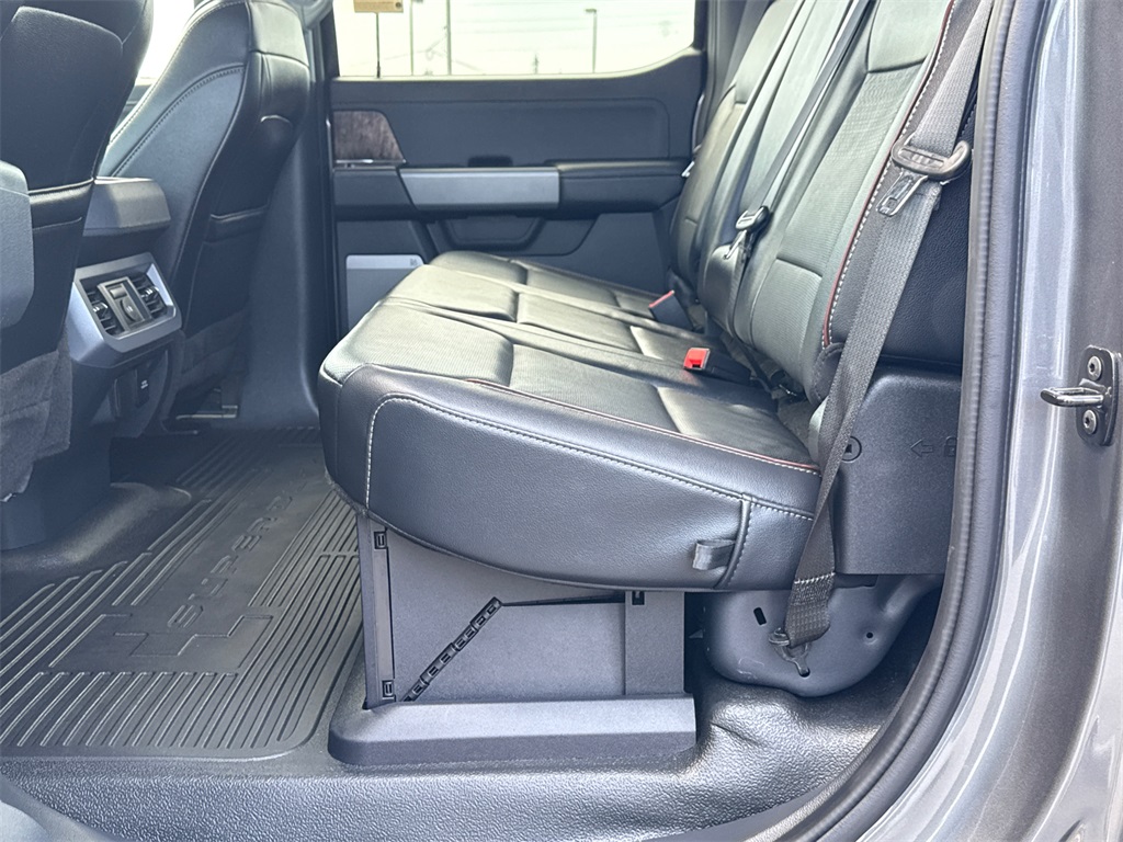 2024 Ford F-250 Lariat photo 19