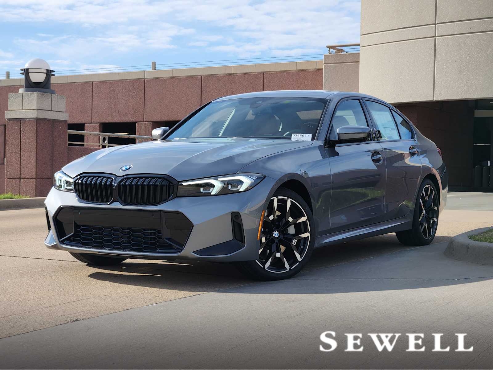 2026 BMW 3 Series 330i's photo