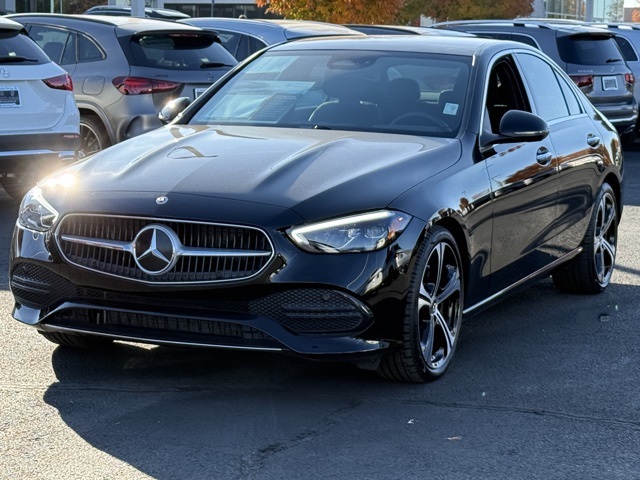2025 Mercedes-Benz C-Class Sedan C 300's photo