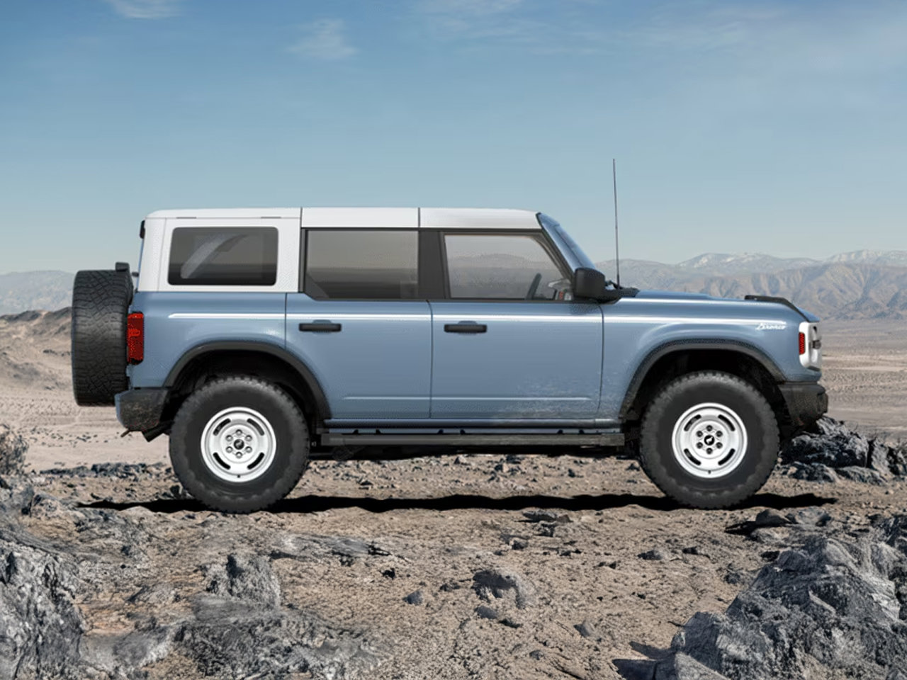 2025 Ford Bronco Heritage First Edition photo 2