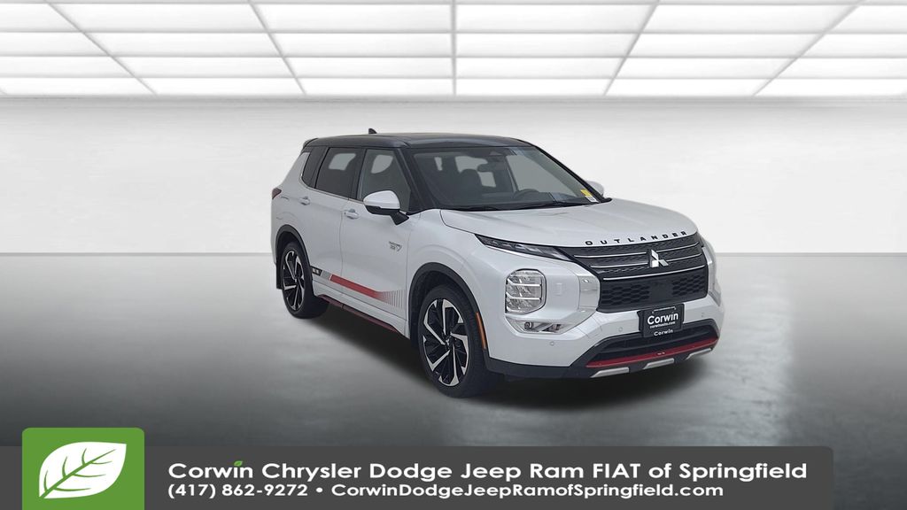 2024 Mitsubishi Outlander PHEV SE photo 2
