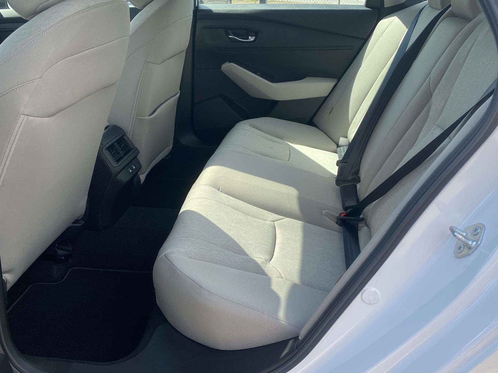 2025 Honda Accord SE photo 4