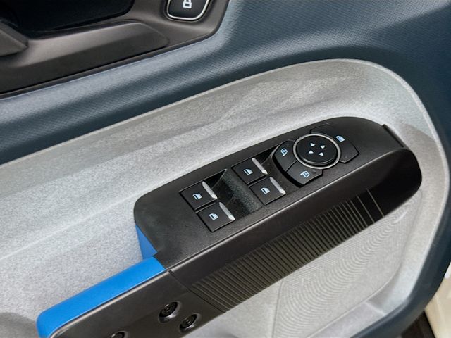 2025 Ford Maverick XLT photo 17