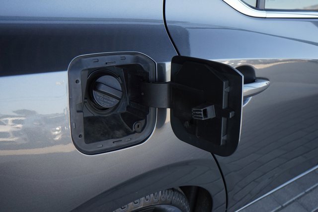 2021 Nissan Sentra SV photo 13