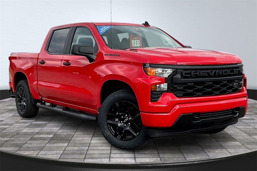 2026 Chevrolet Silverado 1500 Custom photo 2